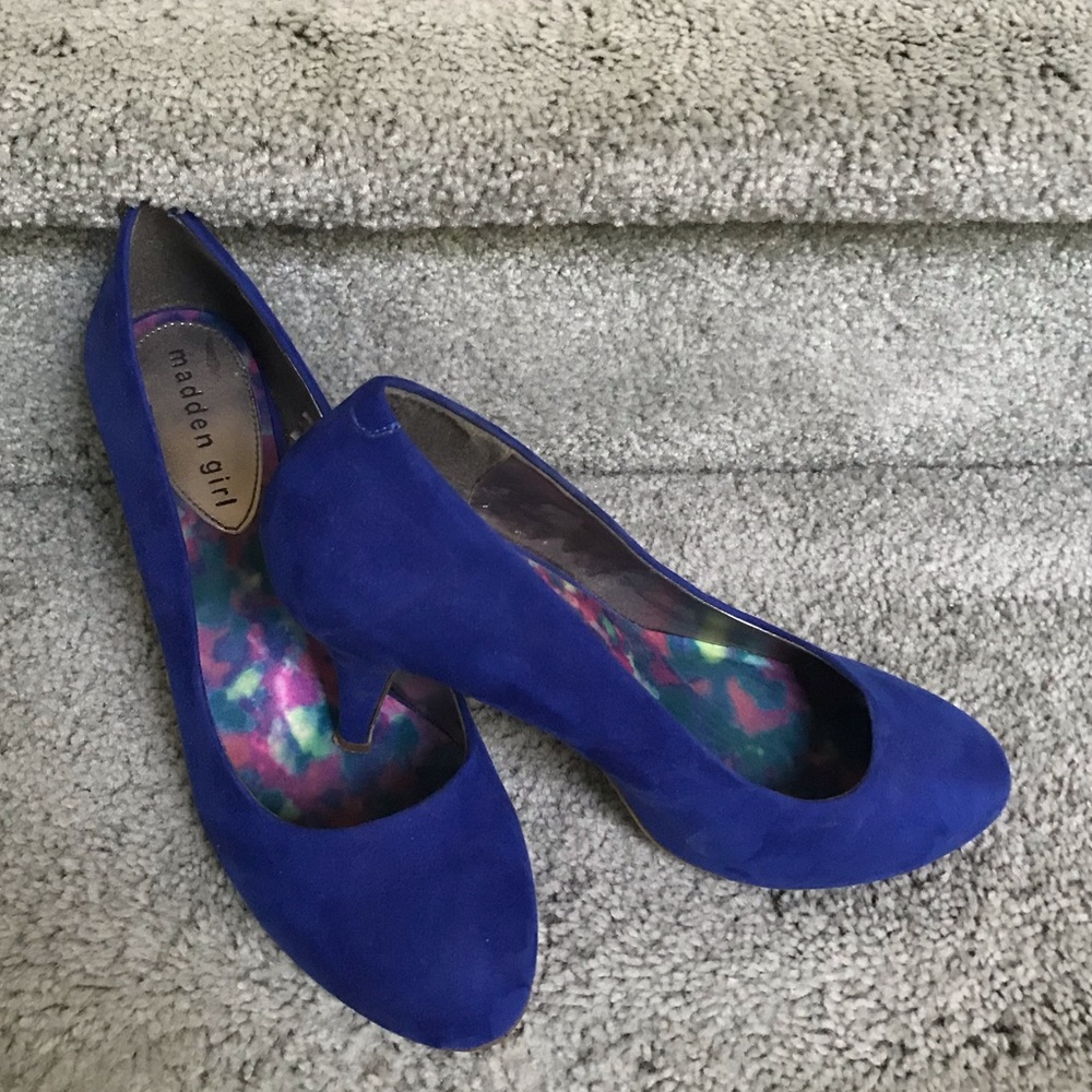 Cobalt blue suede 3” heels size 8.5M